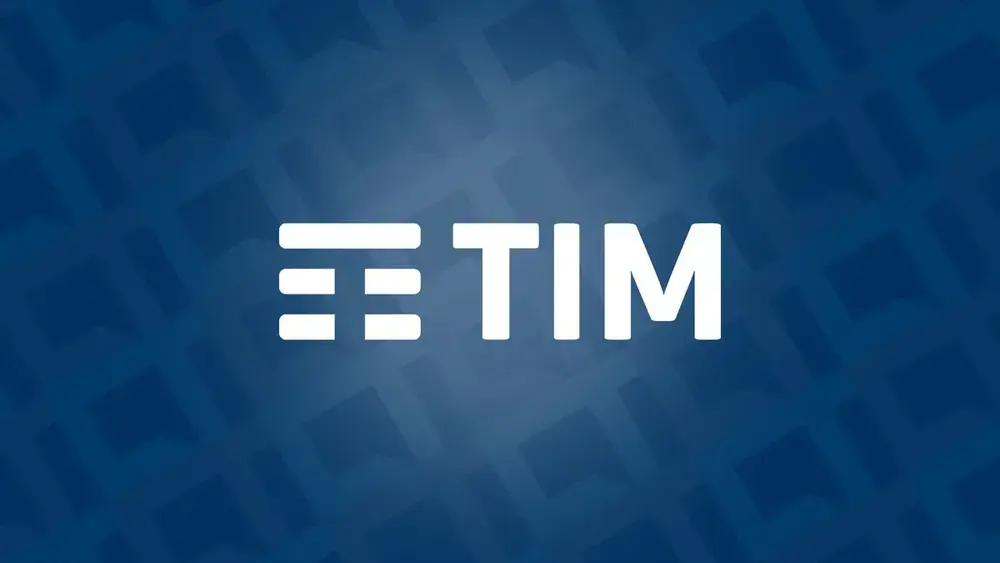 Advogada é condenada a pagar R$ 100 mil à TIM após mais de mil ações