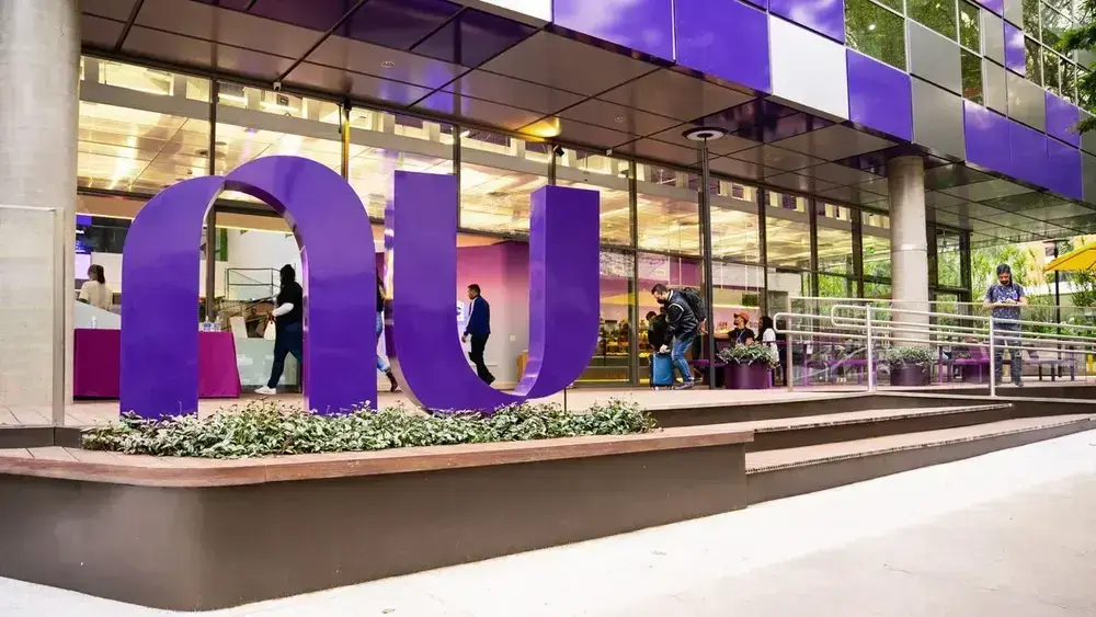 Nubank compra banco para manter nome com “Bank”